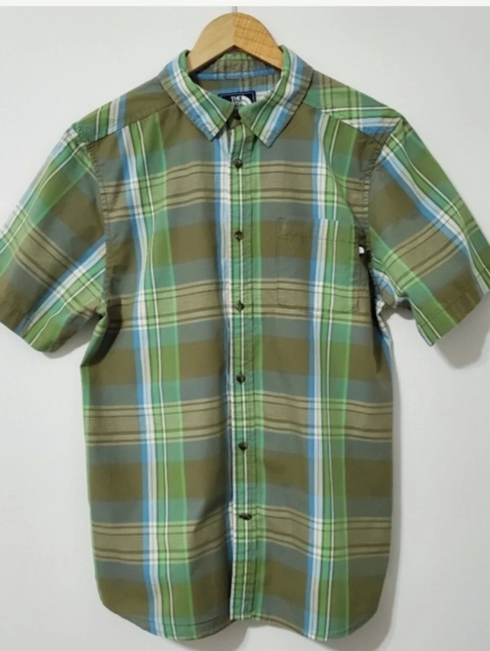 The North Face Short Sleeve Button Front Shirt Green Plaid Mens Medium